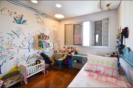 Apartamento à venda com 600m², 5 quartos e 4 vagas Apartamento à venda com 600m², 5 quartos e 4 vagasQuarto 2