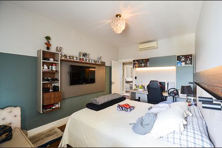 Apartamento à venda com 600m², 5 quartos e 4 vagas Apartamento à venda com 600m², 5 quartos e 4 vagasSuíte 2