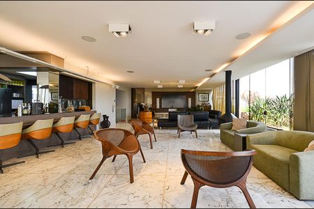 Apartamento à venda com 600m², 5 quartos e 4 vagas Apartamento à venda com 600m², 5 quartos e 4 vagasSala Cobertura