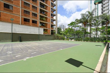 Apartamento à venda com 600m², 5 quartos e 4 vagas Apartamento à venda com 600m², 5 quartos e 4 vagasÁrea comum - Quadra