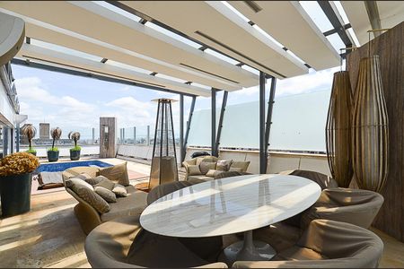 Apartamento à venda com 600m², 5 quartos e 4 vagas Apartamento à venda com 600m², 5 quartos e 4 vagasCobertura