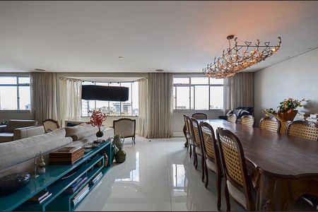 Apartamento à venda com 600m², 5 quartos e 4 vagas Apartamento à venda com 600m², 5 quartos e 4 vagasSala de Jantar