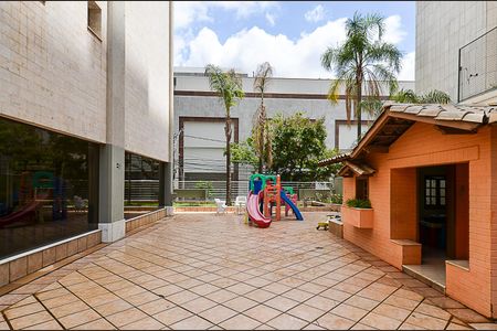 Apartamento à venda com 600m², 5 quartos e 4 vagas Apartamento à venda com 600m², 5 quartos e 4 vagasÁrea comum - Playground