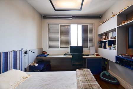 Apartamento à venda com 600m², 5 quartos e 4 vagas Apartamento à venda com 600m², 5 quartos e 4 vagasQuarto 1