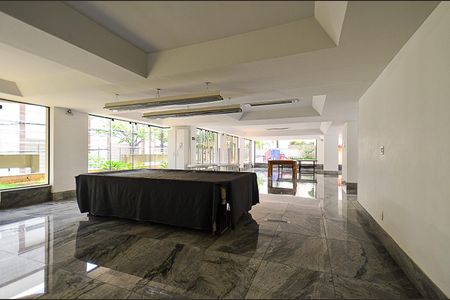 Apartamento à venda com 600m², 5 quartos e 4 vagas Apartamento à venda com 600m², 5 quartos e 4 vagasÁrea comum - Salão de festas