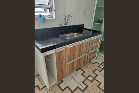 Casa à venda com 2 quartos, 80m² em Vila Bertioga, São Paulo