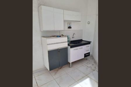 Casa à venda com 2 quartos, 80m² em Vila Bertioga, São Paulo