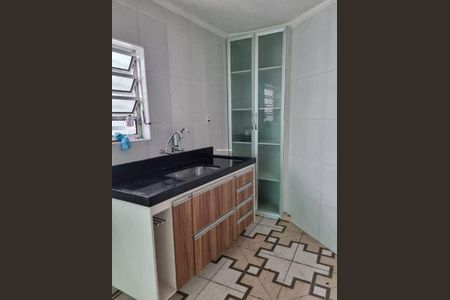 Casa à venda com 2 quartos, 80m² em Vila Bertioga, São Paulo