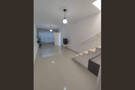 Casa à venda com 5 quartos, 230m² em Belenzinho, São Paulo