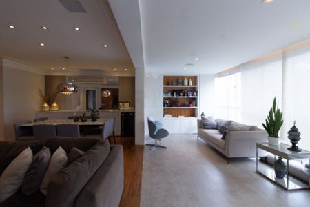 Apartamento à venda com 4 quartos, 181m² em Indianópolis, São Paulo