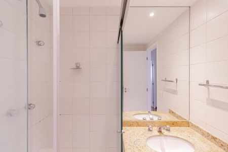 Apartamento para alugar com 104m², 4 quartos e 2 vagasBanheiro