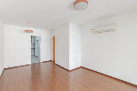 Apartamento para alugar com 104m², 4 quartos e 2 vagasSala