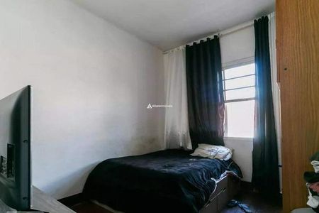 Casa à venda com 3 quartos, 180m² em Vila Carrão, São Paulo