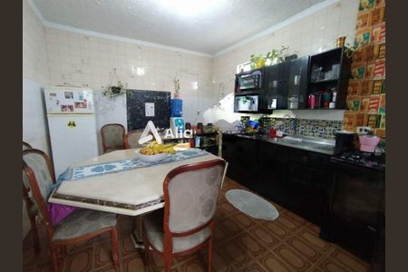 Casa à venda com 3 quartos, 134m² em Vila Carrão, São Paulo