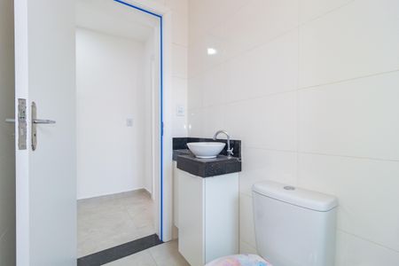 Apartamento para alugar com 50m², 2 quartos e sem vagaBanheiro