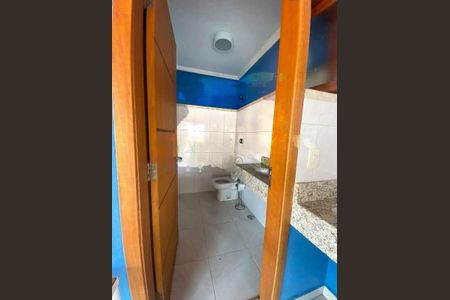 Casa à venda com 3 quartos, 370m² em Vila Oratorio, São Paulo