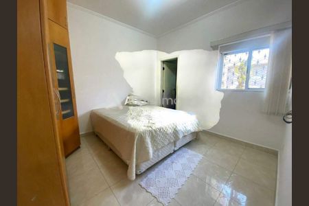 Casa à venda com 3 quartos, 370m² em Vila Oratorio, São Paulo