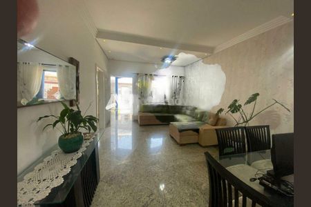 Casa à venda com 3 quartos, 370m² em Vila Oratorio, São Paulo