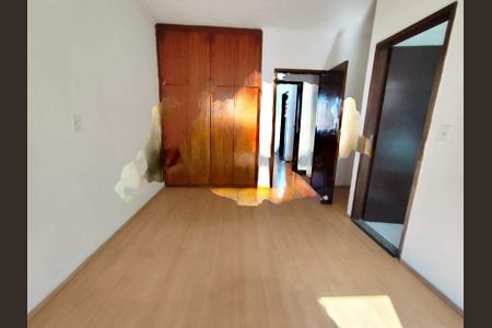 Casa à venda com 3 quartos, 126m² em Jardim Piqueroby, São Paulo