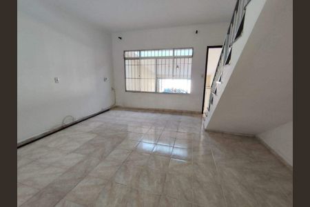 Casa à venda com 3 quartos, 126m² em Jardim Piqueroby, São Paulo