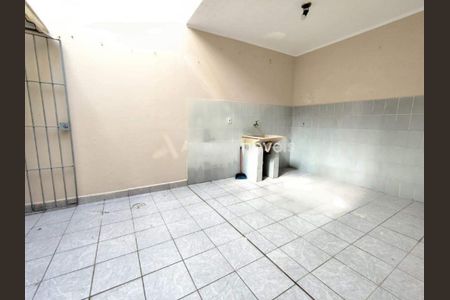 Casa à venda com 3 quartos, 126m² em Jardim Piqueroby, São Paulo