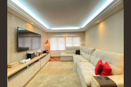 Casa à venda com 4 quartos, 300m² em Vila Costa Melo, São Paulo