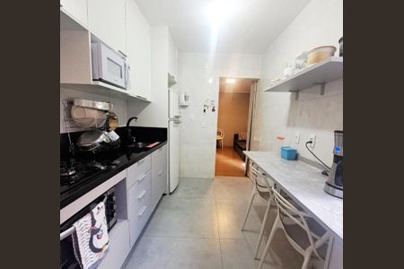 Apartamento à venda com 61m², 2 quartos e 1 vagaFoto 06