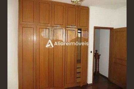 Casa à venda com 3 quartos, 354m² em Vila Bertioga, São Paulo