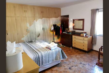 Casa à venda com 3 quartos, 407m² em Água Rasa, São Paulo