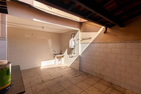 Área de Serviço de casa à venda com 3 quartos, 180m² em Parque São Lucas, São Paulo