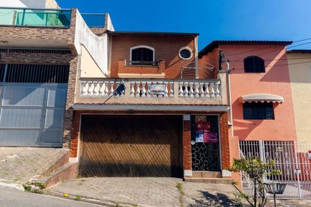 Fachada de casa à venda com 3 quartos, 180m² em Parque São Lucas, São Paulo