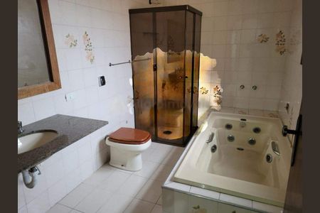 Casa à venda com 180m², 3 quartos e 4 vagas