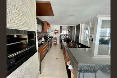 Apartamento à venda com 184m², 4 quartos e 3 vagas