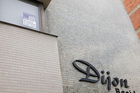 Apartamento para alugar com 90m², 2 quartos e 1 vagaPlaquinha