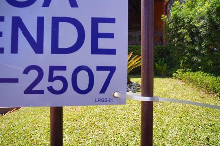 Casa para alugar com 330m², 5 quartos e 5 vagasPlaquinha 