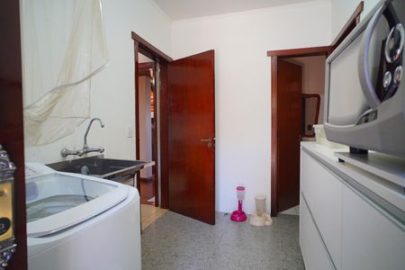 Casa para alugar com 330m², 5 quartos e 5 vagasÁrea  de serviço 