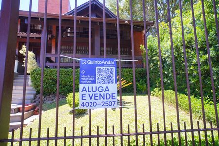 Casa para alugar com 330m², 5 quartos e 5 vagasPlaquinha 