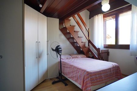 Casa para alugar com 330m², 5 quartos e 5 vagasQuarto 2