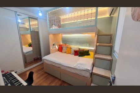 Casa à venda com 3 quartos, 90m² em Vila Lucia, São Paulo