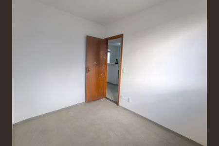 Quarto 2 de apartamento para alugar com 2 quartos, 40m² em Dona Clara, Ribeirão das Neves