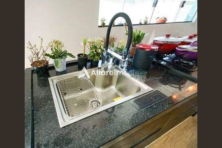 Casa à venda com 375m², 4 quartos e 7 vagas