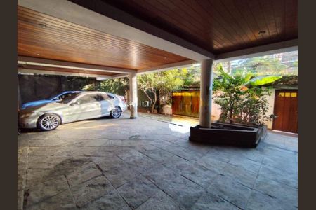 Casa à venda com 3 quartos, 792m² em Pinheiros, São Paulo