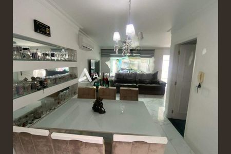 Casa à venda com 3 quartos, 111m² em Água Rasa, São Paulo