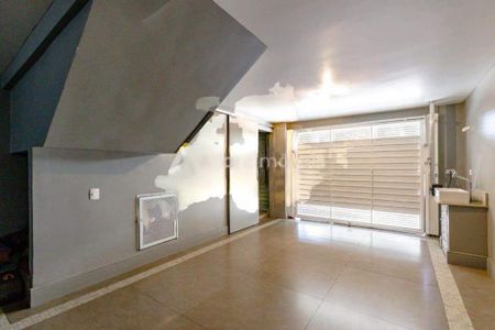 Casa à venda com 123m², 2 quartos e 2 vagas