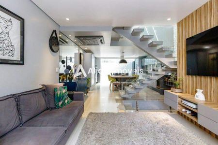 Casa à venda com 2 quartos, 123m² em Vila Prudente, São Paulo