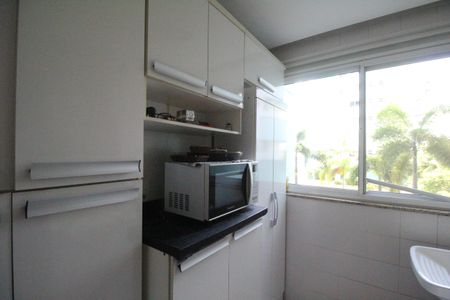 Apartamento à venda com 77m², 2 quartos e 1 vagaÁrea de serviço