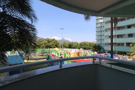 Apartamento à venda com 77m², 2 quartos e 1 vagaVaranda da Suíte 2