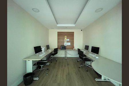 Apartamento à venda com 77m², 2 quartos e 1 vagaÁrea comum - Office