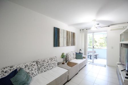 Apartamento à venda com 77m², 2 quartos e 1 vagaSala