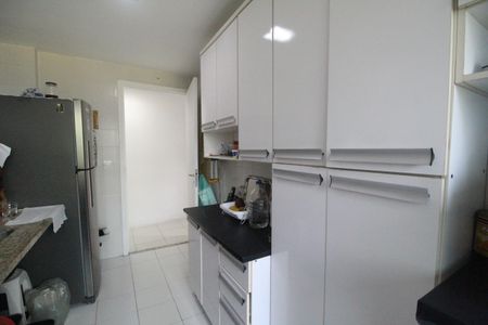 Apartamento à venda com 77m², 2 quartos e 1 vagaCozinha